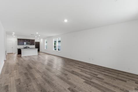 447 White Heron Way Marion TX 78124