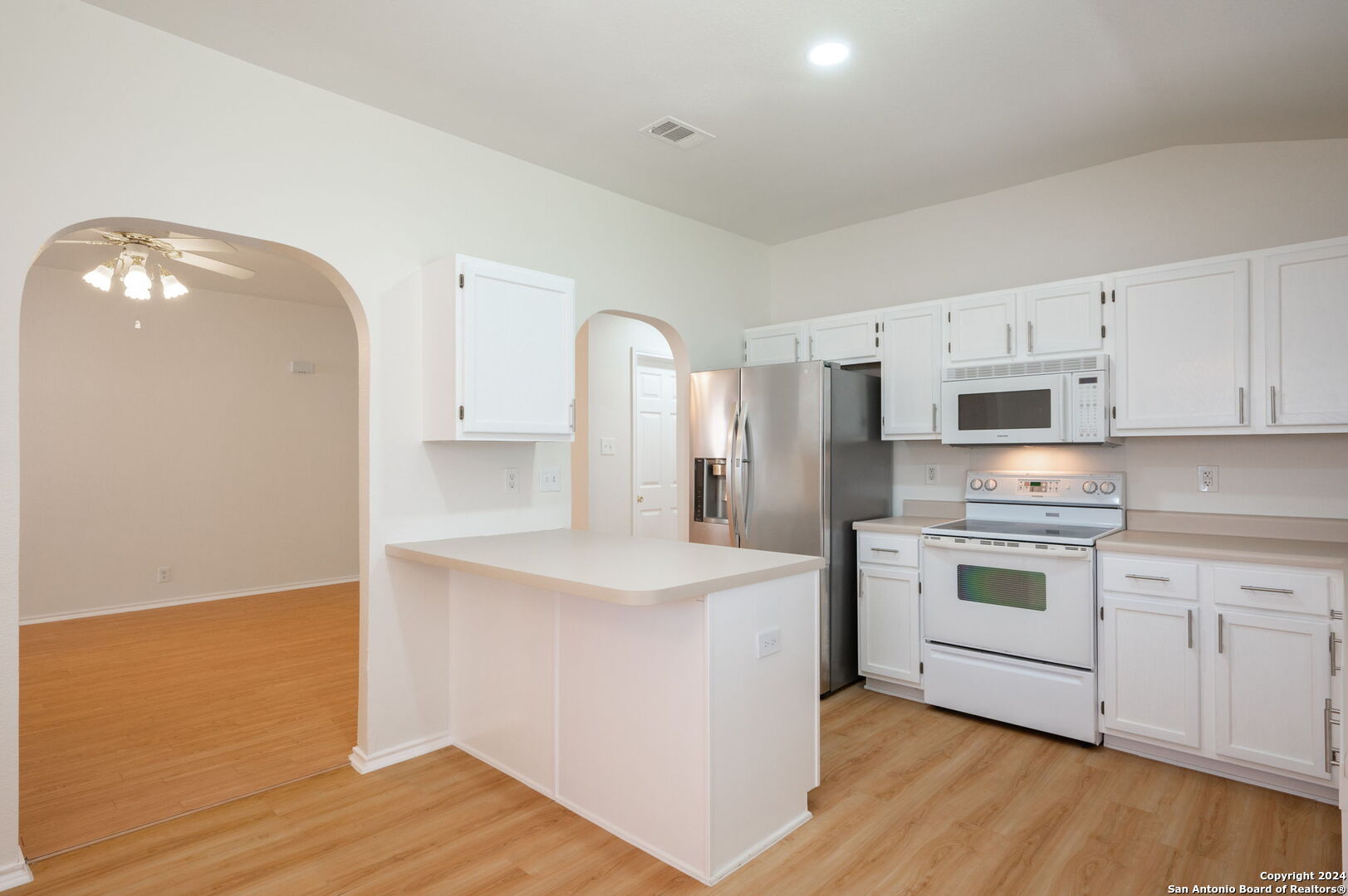 4911 Brazoswood San Antonio TX 78244