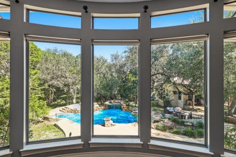 15610 Chinquapin Helotes TX 78023