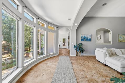 15610 Chinquapin Helotes TX 78023