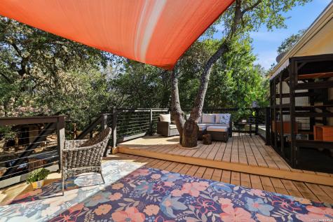 15610 Chinquapin Helotes TX 78023