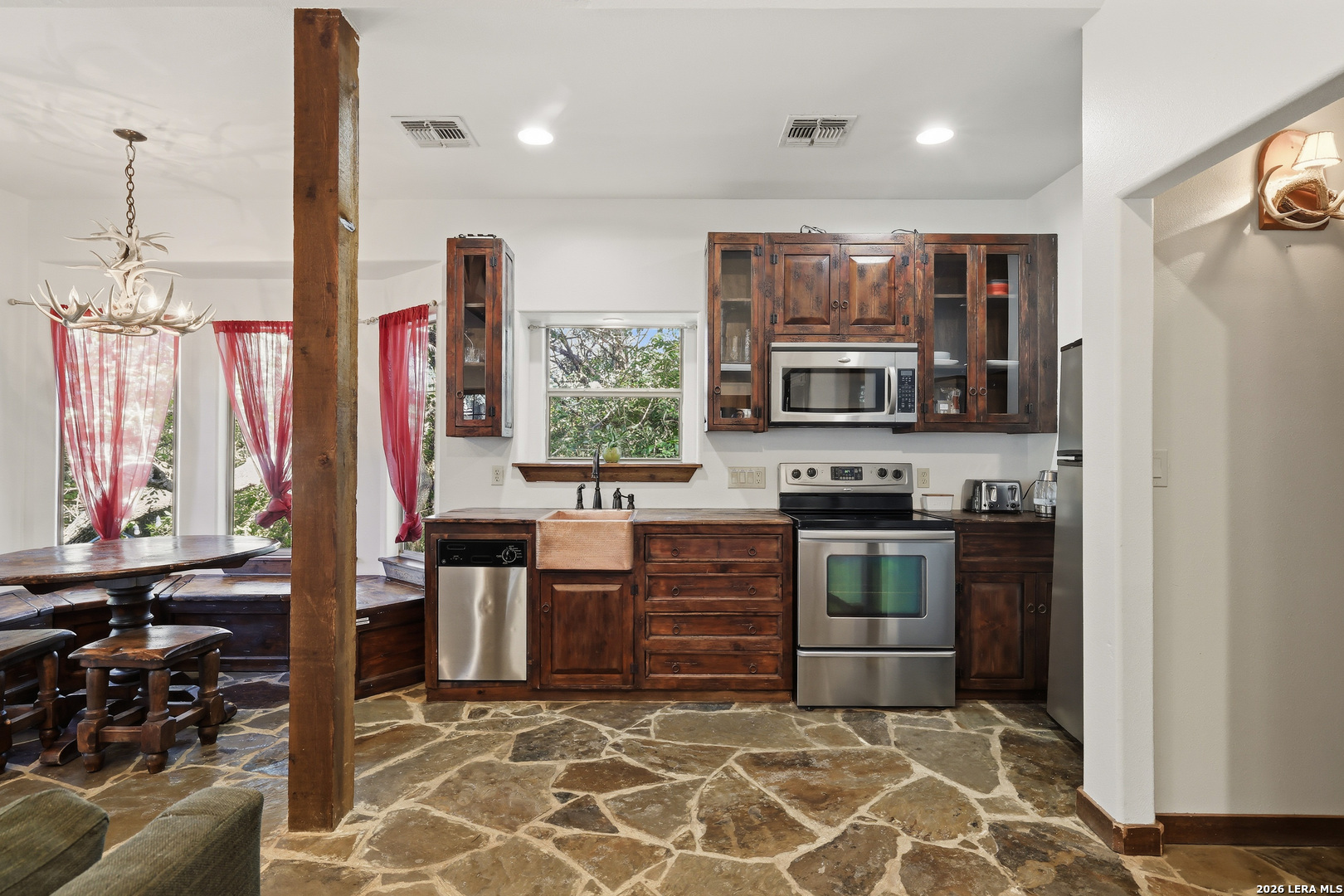 15610 Chinquapin Helotes TX 78023