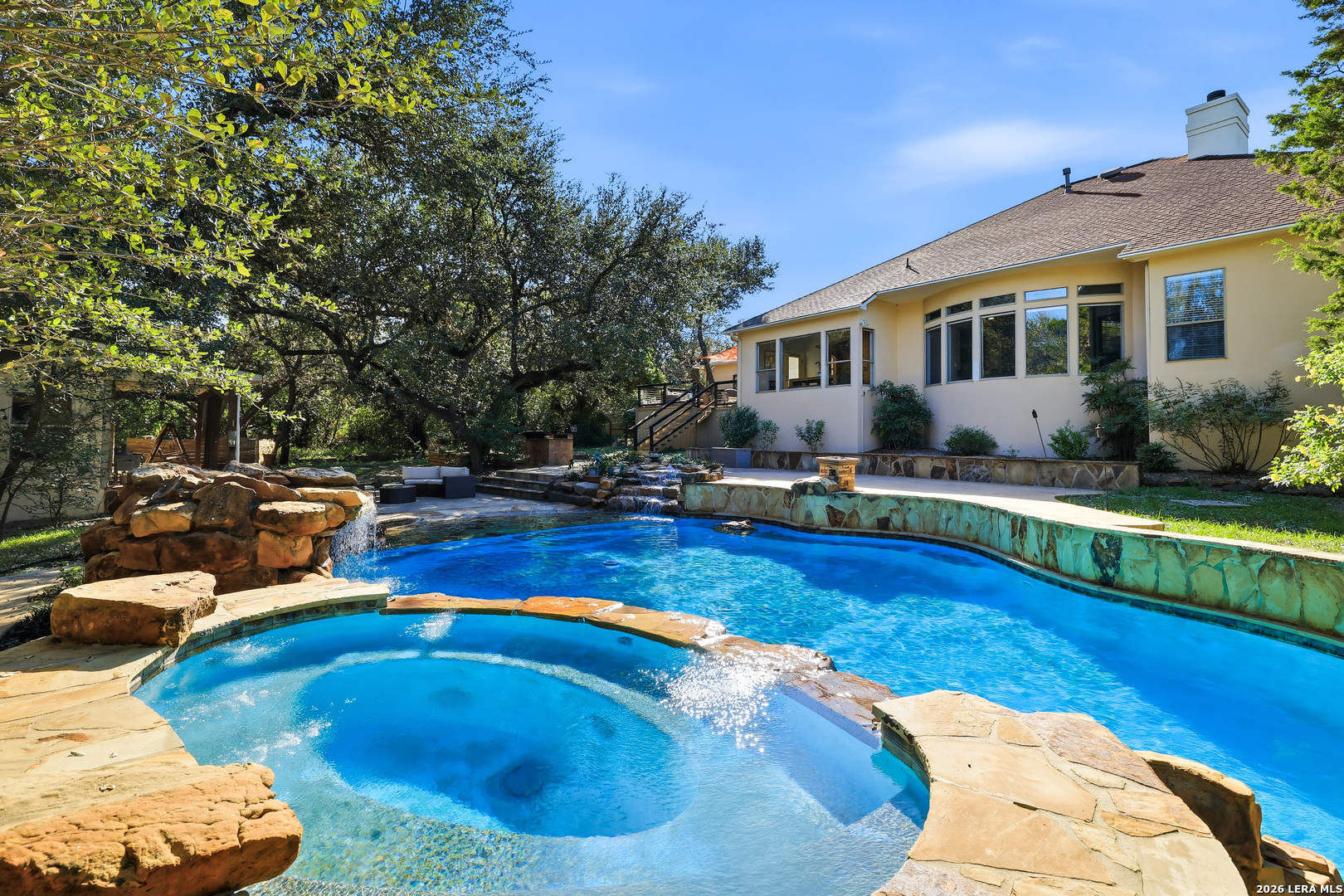 15610 Chinquapin Helotes TX 78023
