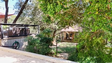 15610 Chinquapin Helotes TX 78023