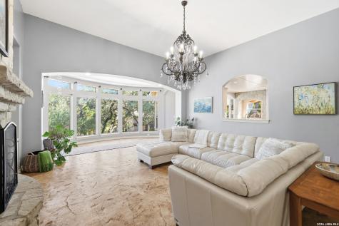 15610 Chinquapin Helotes TX 78023