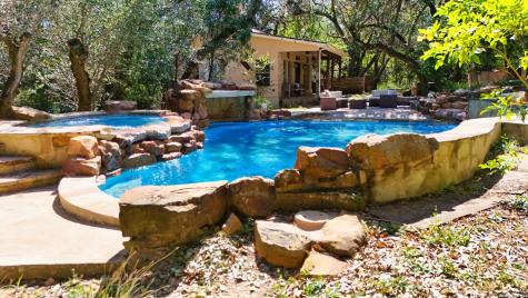 15610 Chinquapin Helotes TX 78023