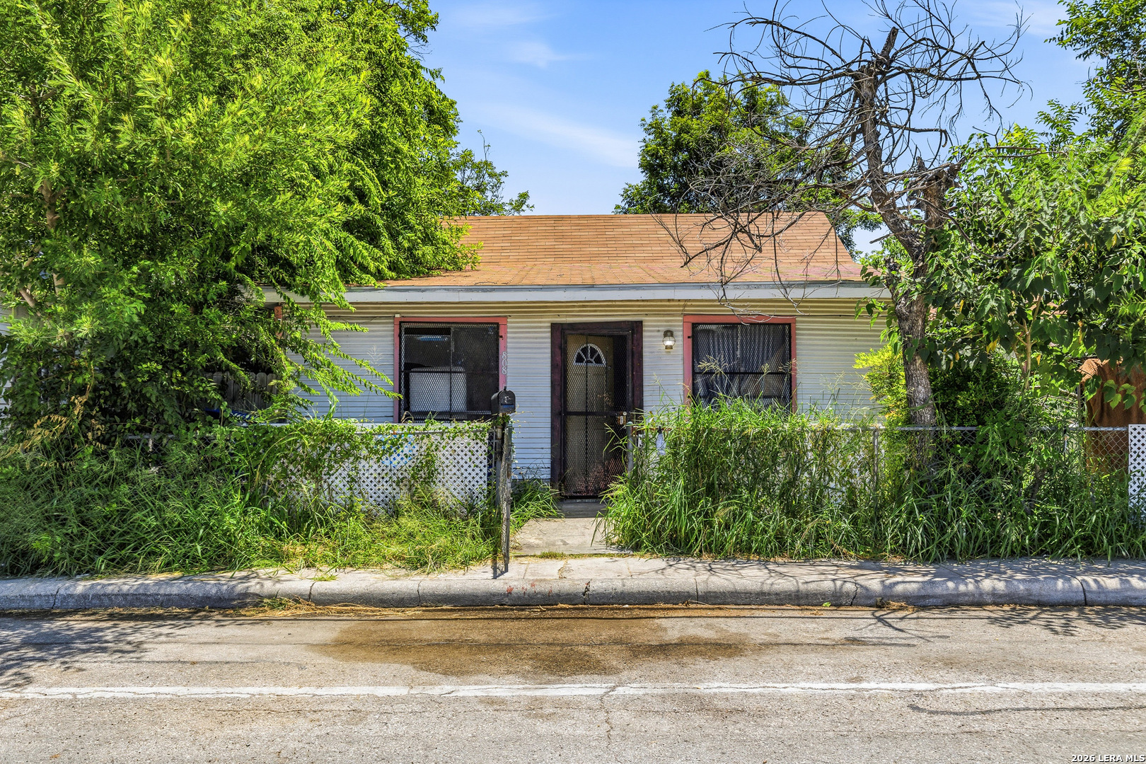 808 S Trinity San Antonio TX 78207