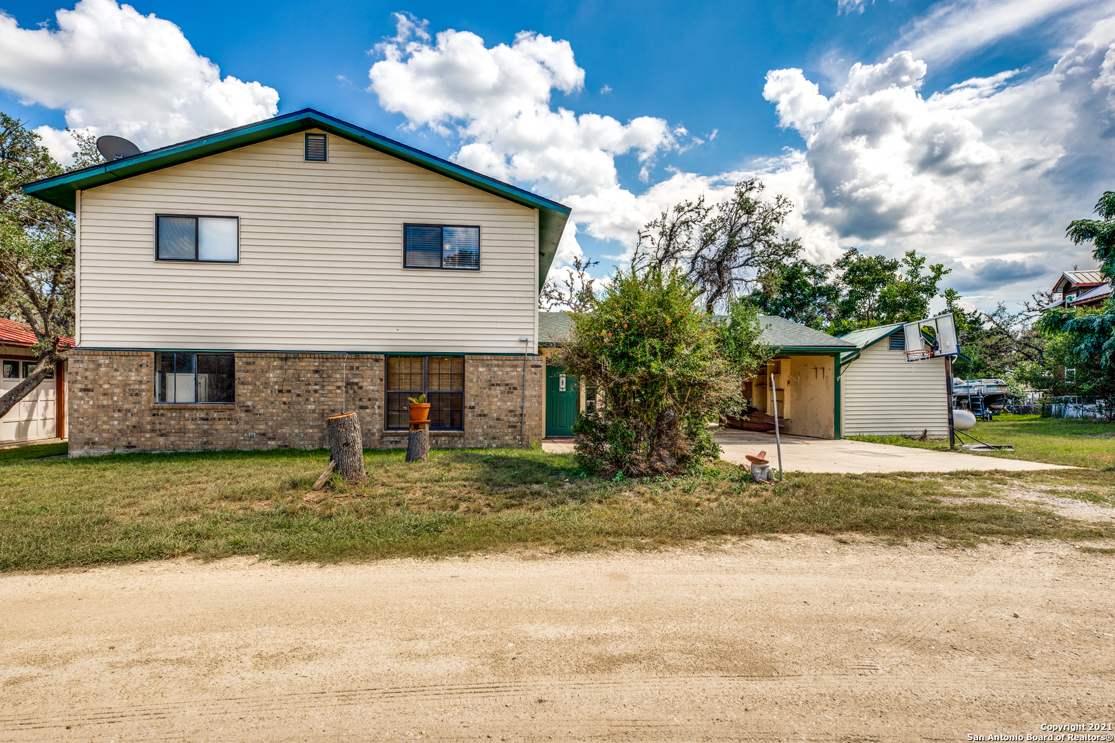 158 All B Avenue Lakehills TX 78063
