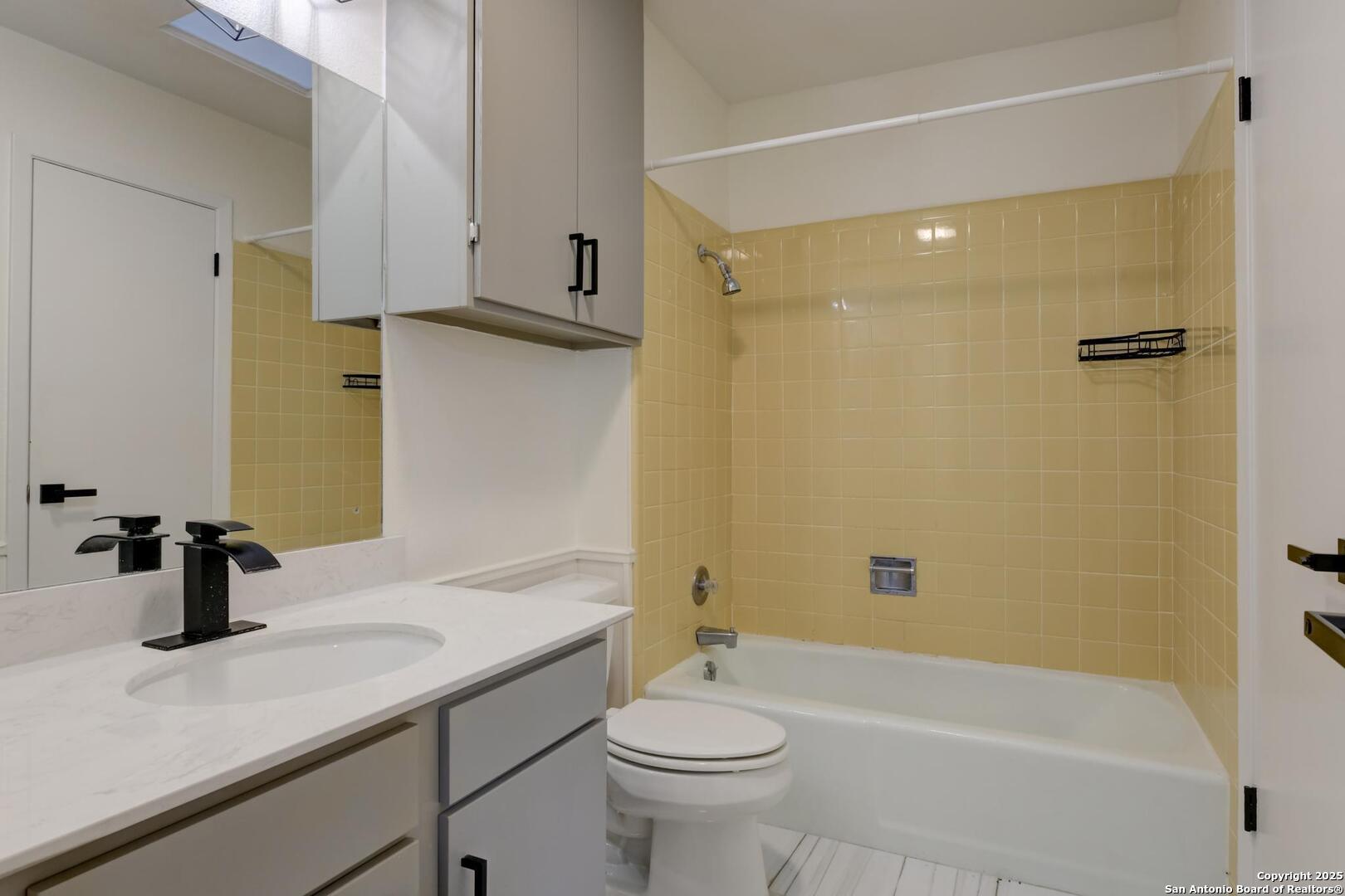 5018 Risada San Antonio TX 78233