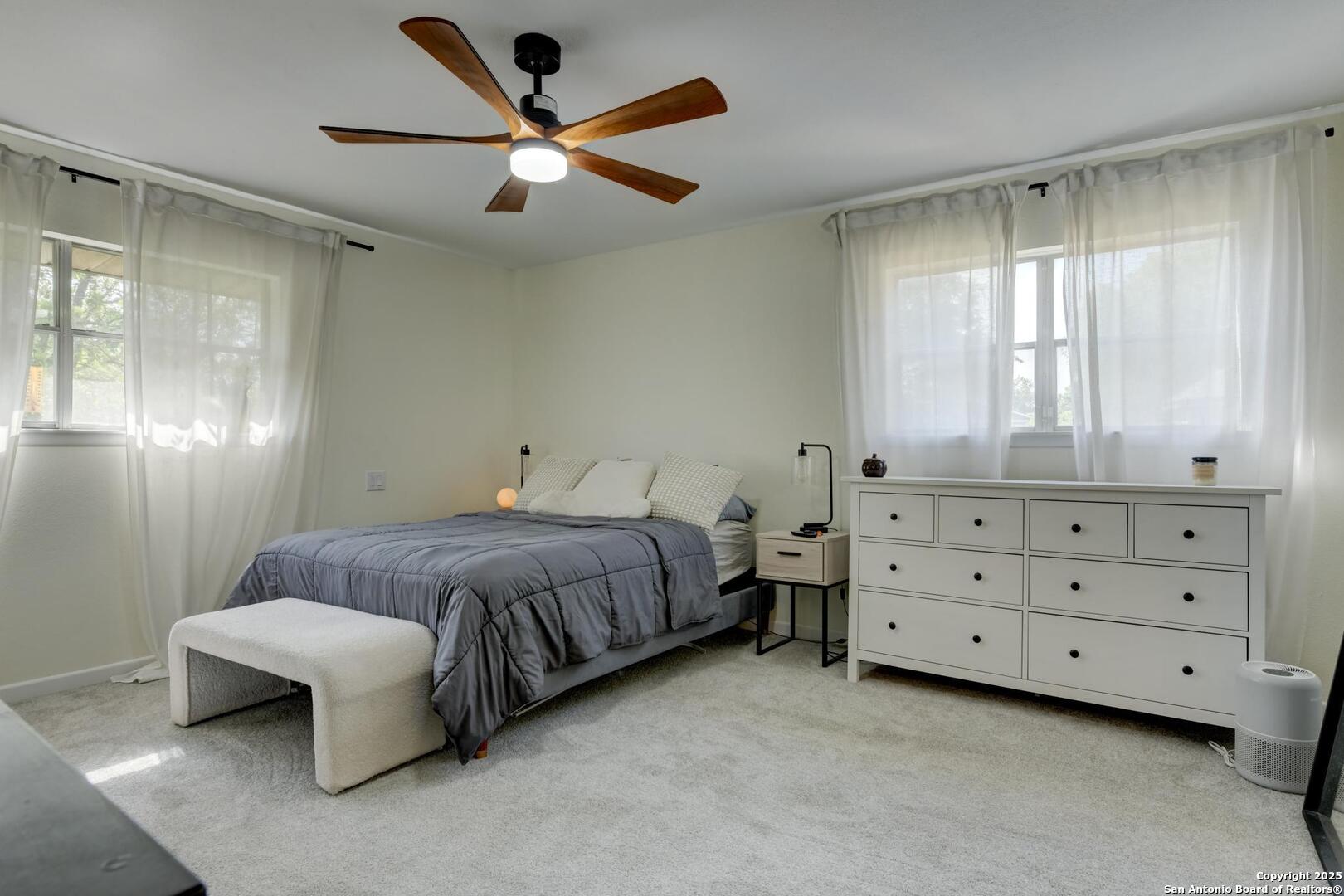 5018 Risada San Antonio TX 78233