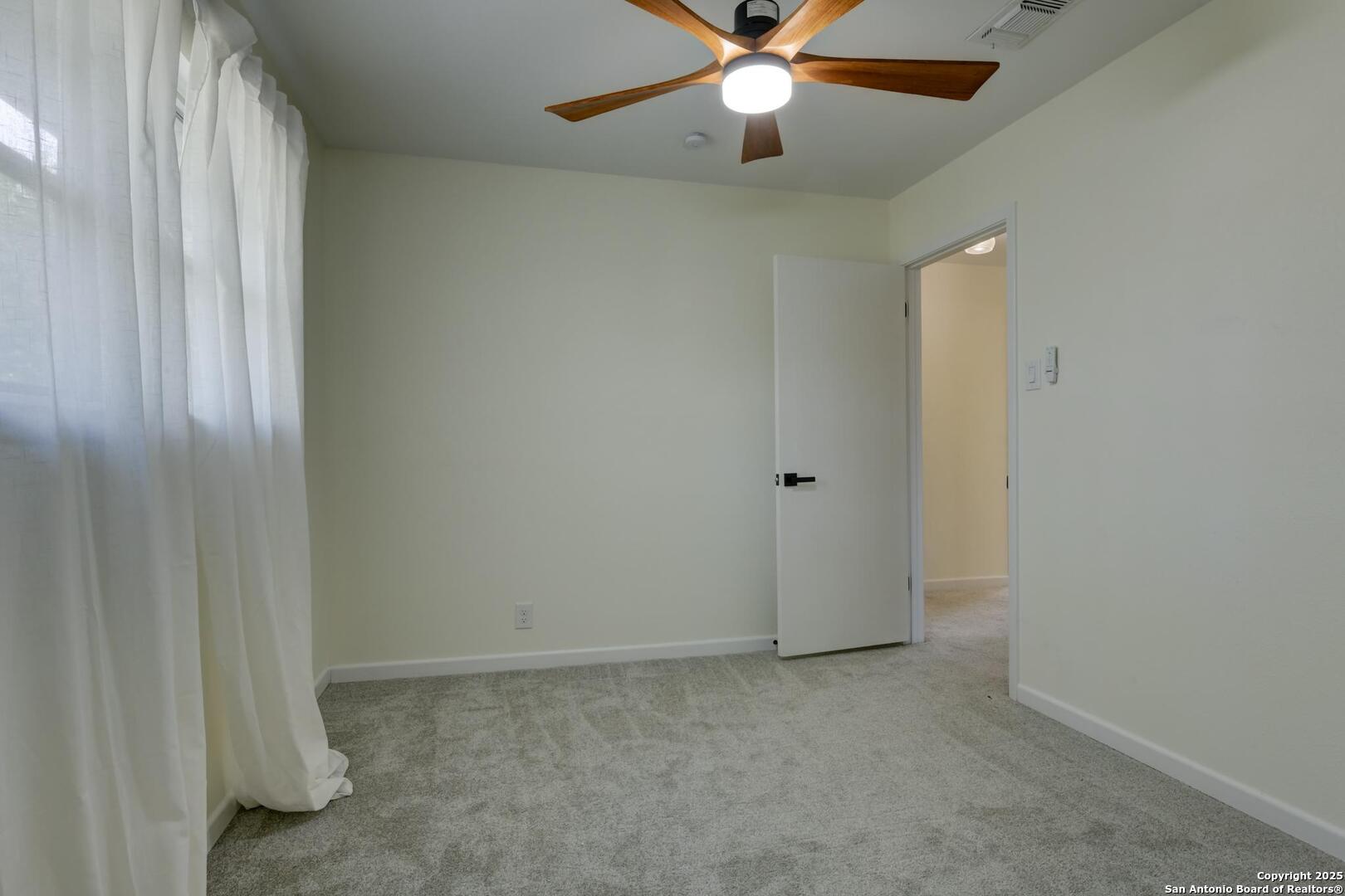 5018 Risada San Antonio TX 78233