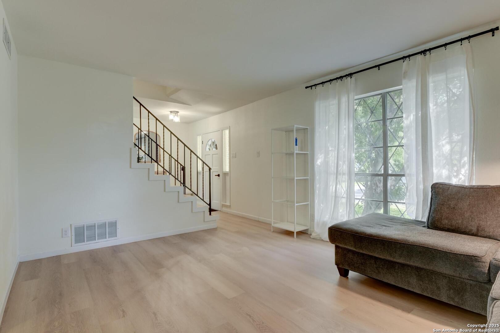 5018 Risada San Antonio TX 78233