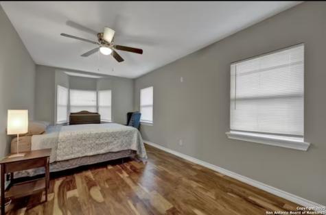 218 S Peach Avenue New Braunfels TX 78130