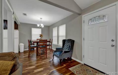 218 S Peach Avenue New Braunfels TX 78130