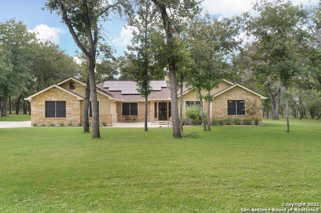 217 Wood Valley Drive Adkins TX 78101
