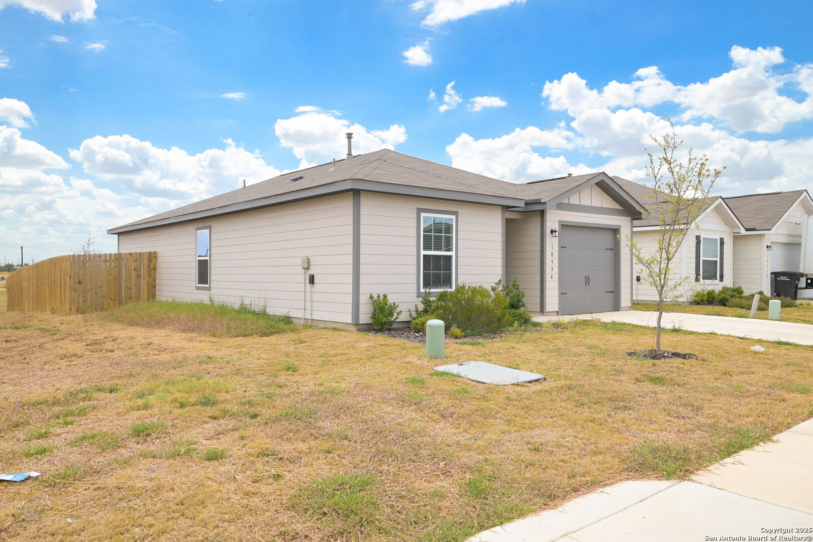 10954 Delight Grove San Antonio TX 78109