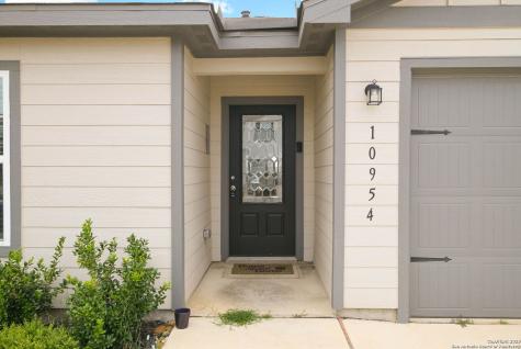 10954 Delight Grove San Antonio TX 78109