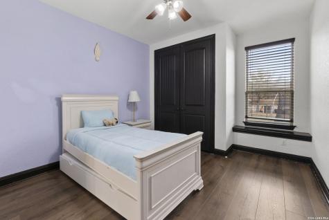 1534 Palmer View San Antonio TX 78260