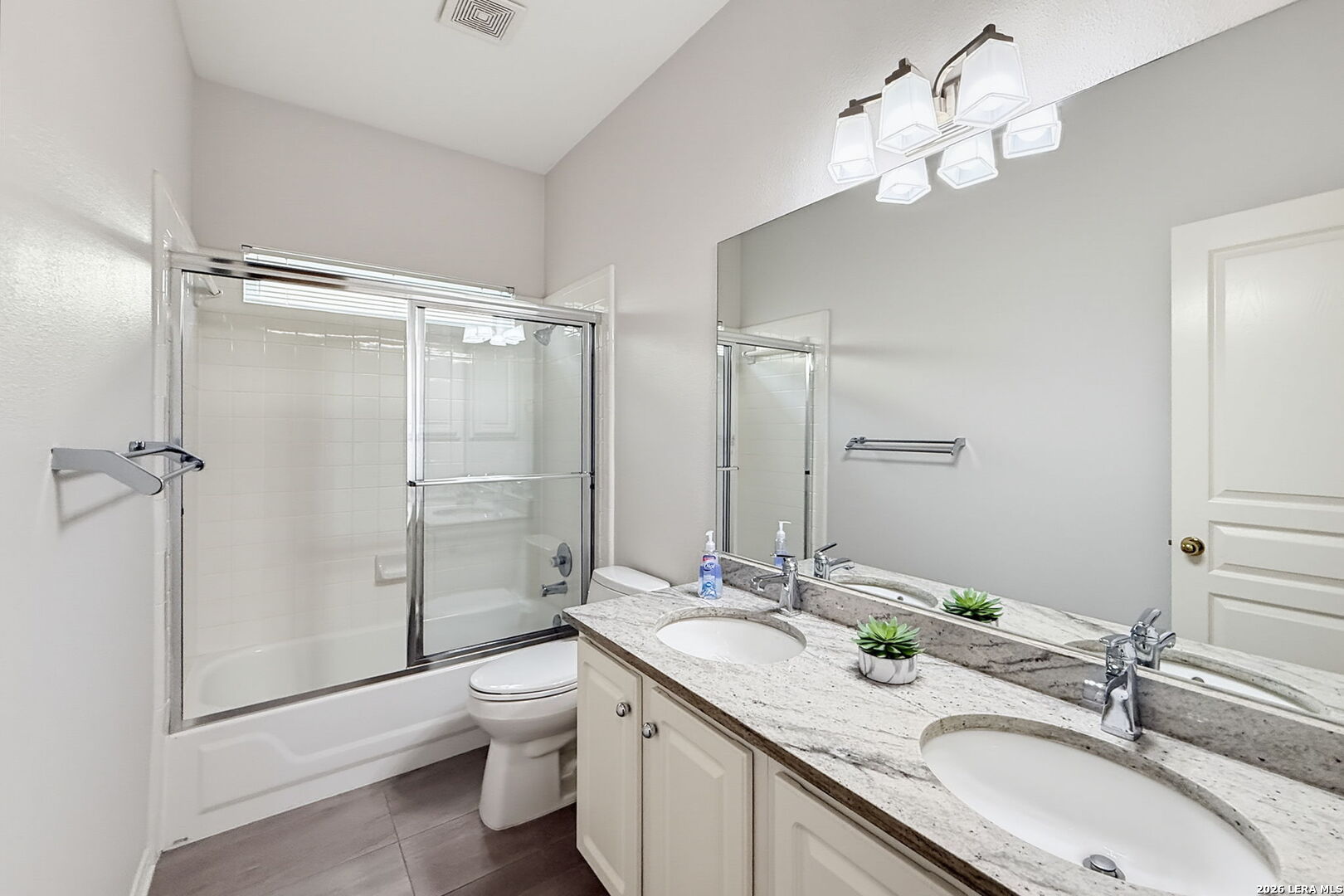 13534 Charter Bend San Antonio TX 78231