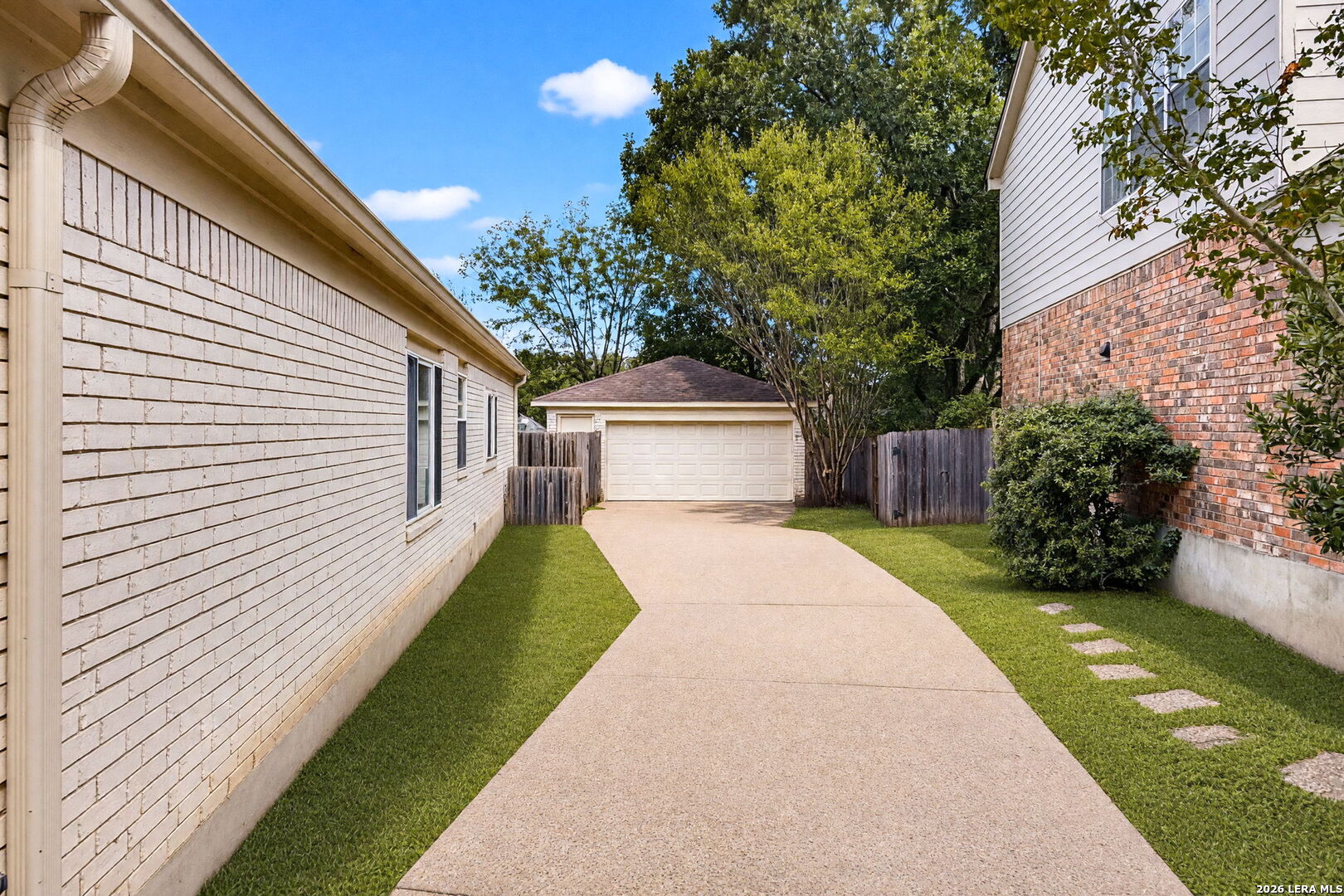 13534 Charter Bend San Antonio TX 78231