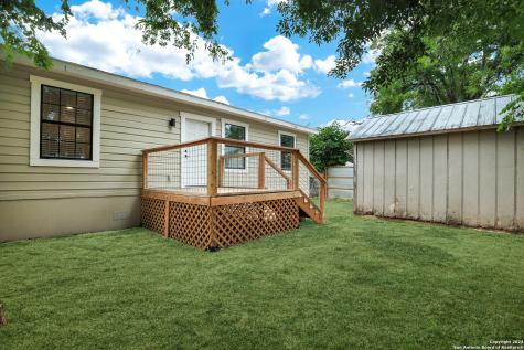 1613 N Olive Street San Antonio TX 78208