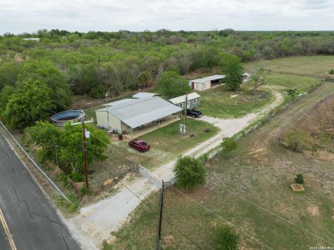 14090 Ted Williams Road Atascosa TX 78002