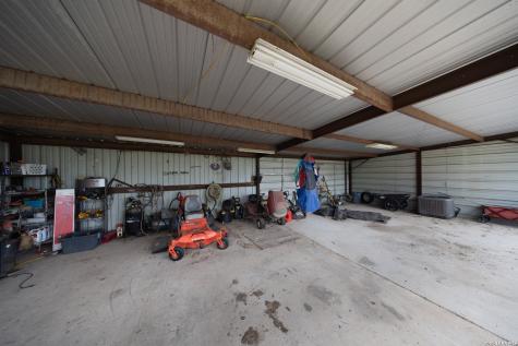 14090 Ted Williams Road Atascosa TX 78002