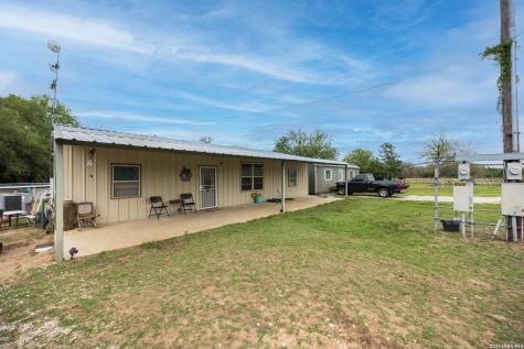 14090 Ted Williams Road Atascosa TX 78002