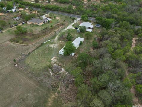 14090 Ted Williams Road Atascosa TX 78002