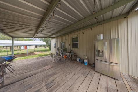 14090 Ted Williams Road Atascosa TX 78002