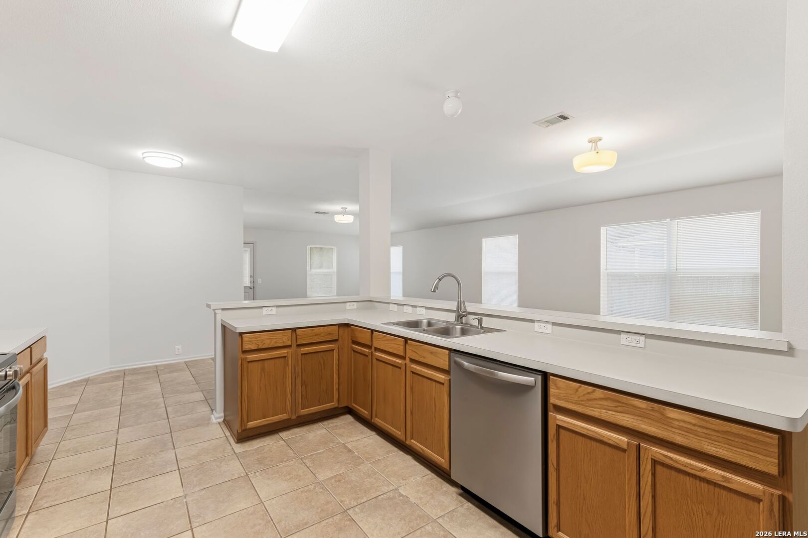 9402 Wolf Point San Antonio TX 78251