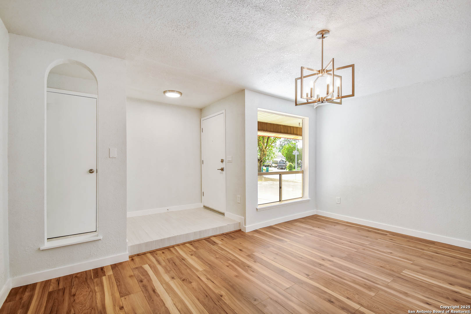 8021 Harper Valley Live Oak TX 78233