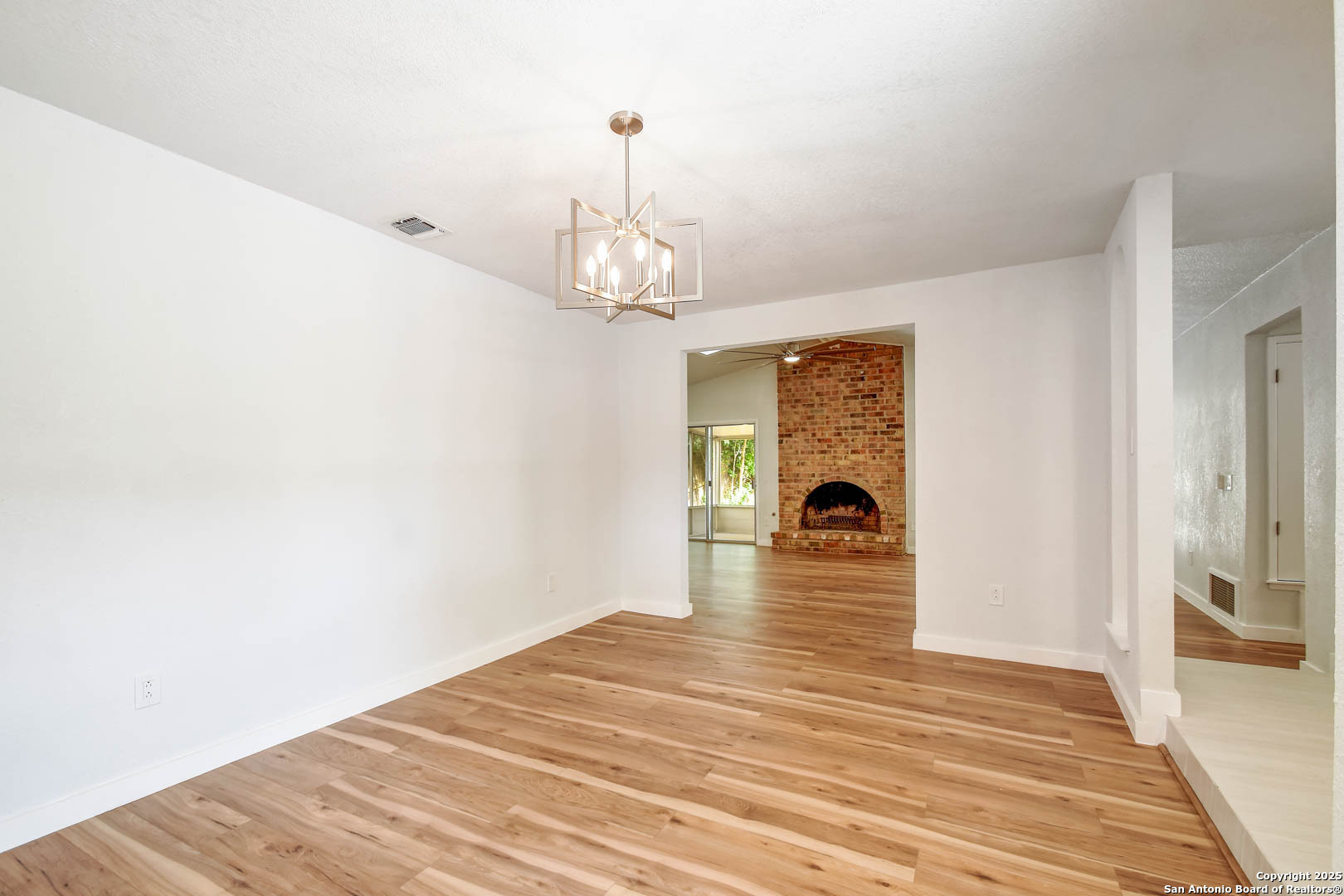 8021 Harper Valley Live Oak TX 78233