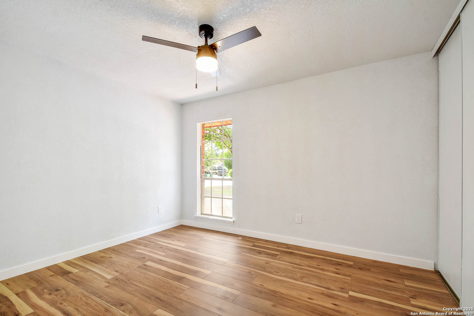 8021 Harper Valley Live Oak TX 78233