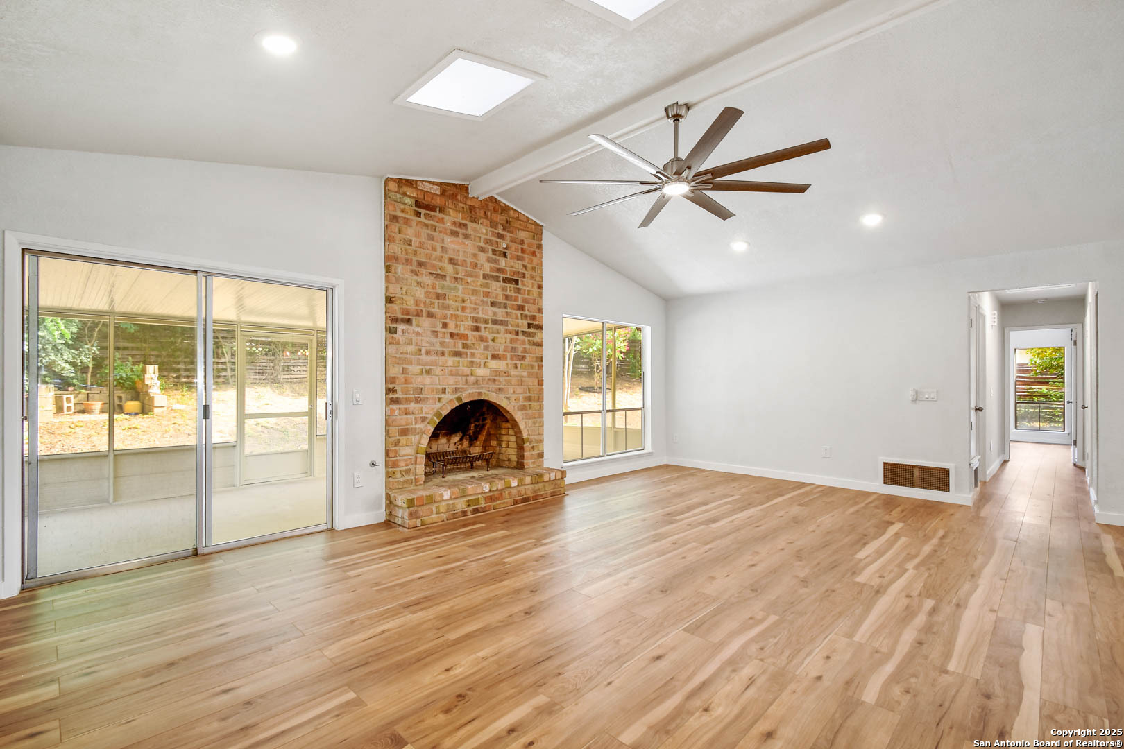 8021 Harper Valley Live Oak TX 78233