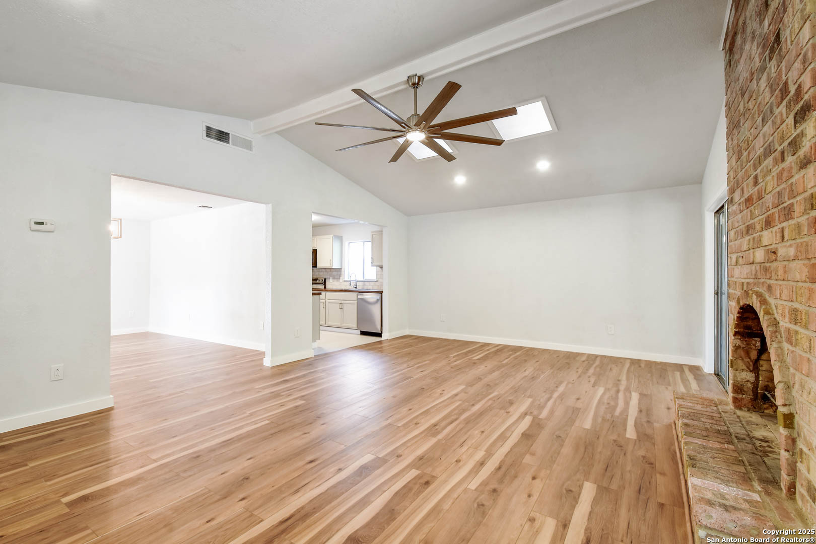 8021 Harper Valley Live Oak TX 78233