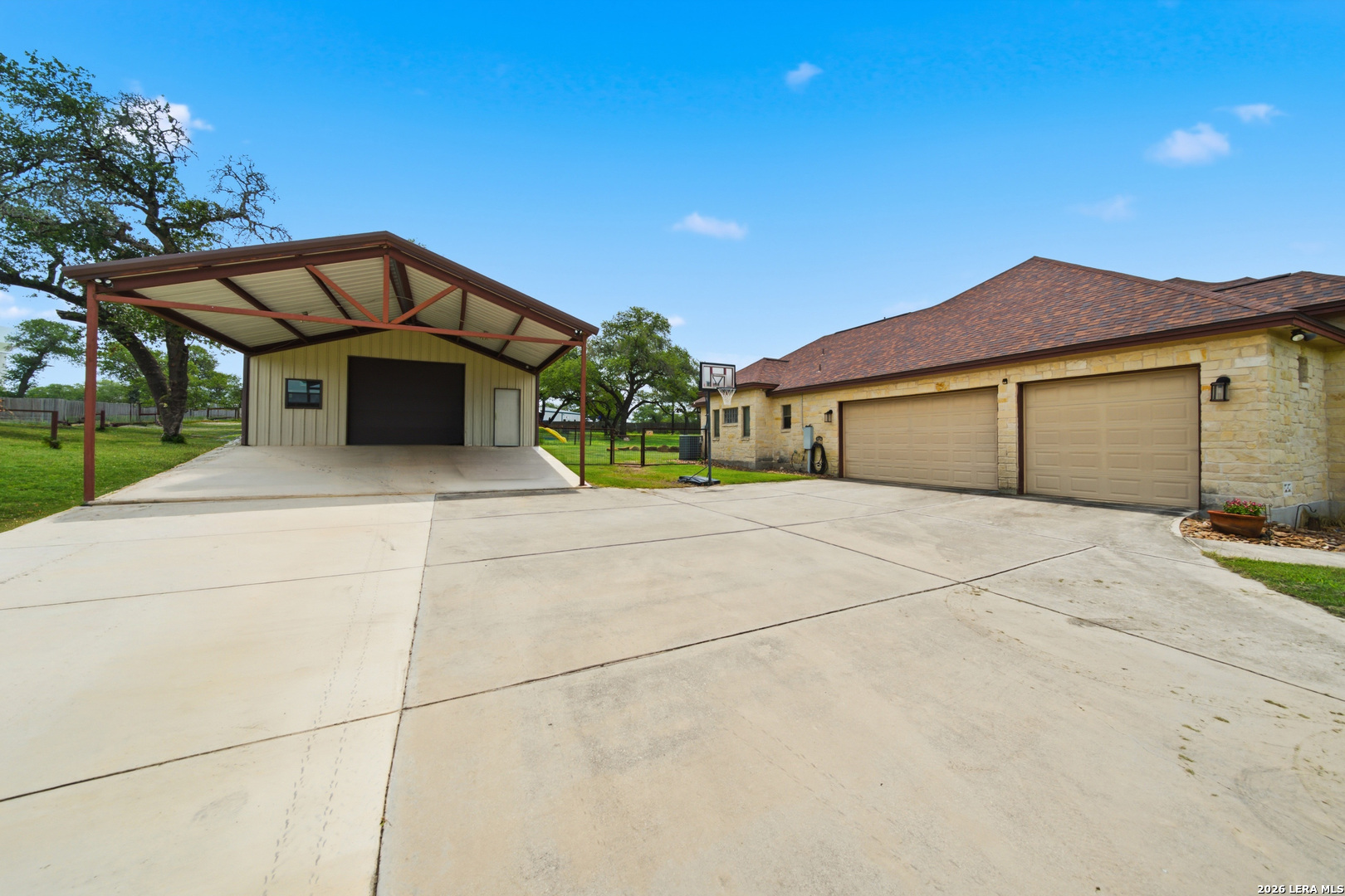 152 Circle Six Drive La Vernia TX 78121