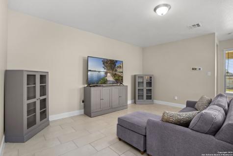 9407 Sundrop Valley San Antonio TX 78254