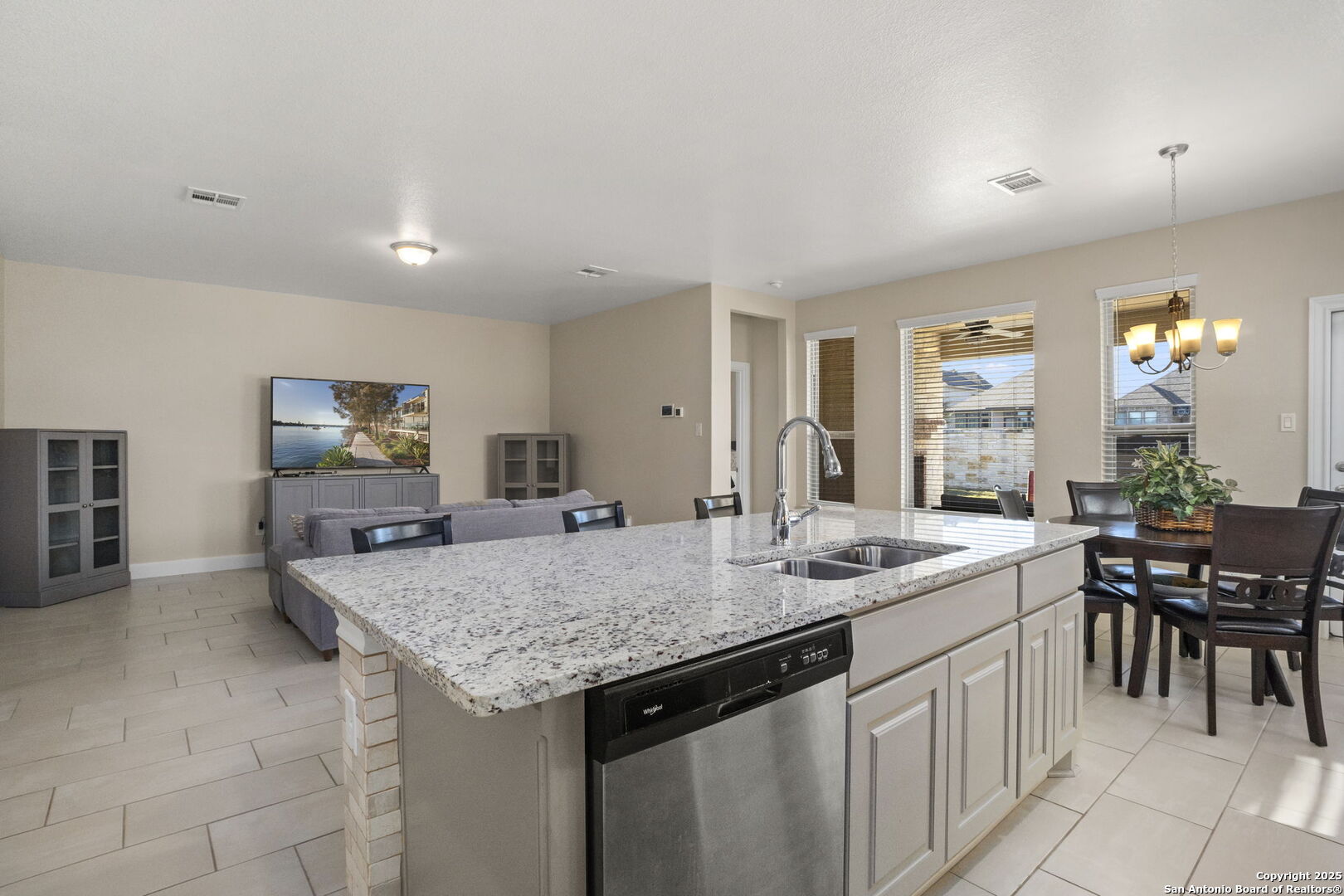 9407 Sundrop Valley San Antonio TX 78254