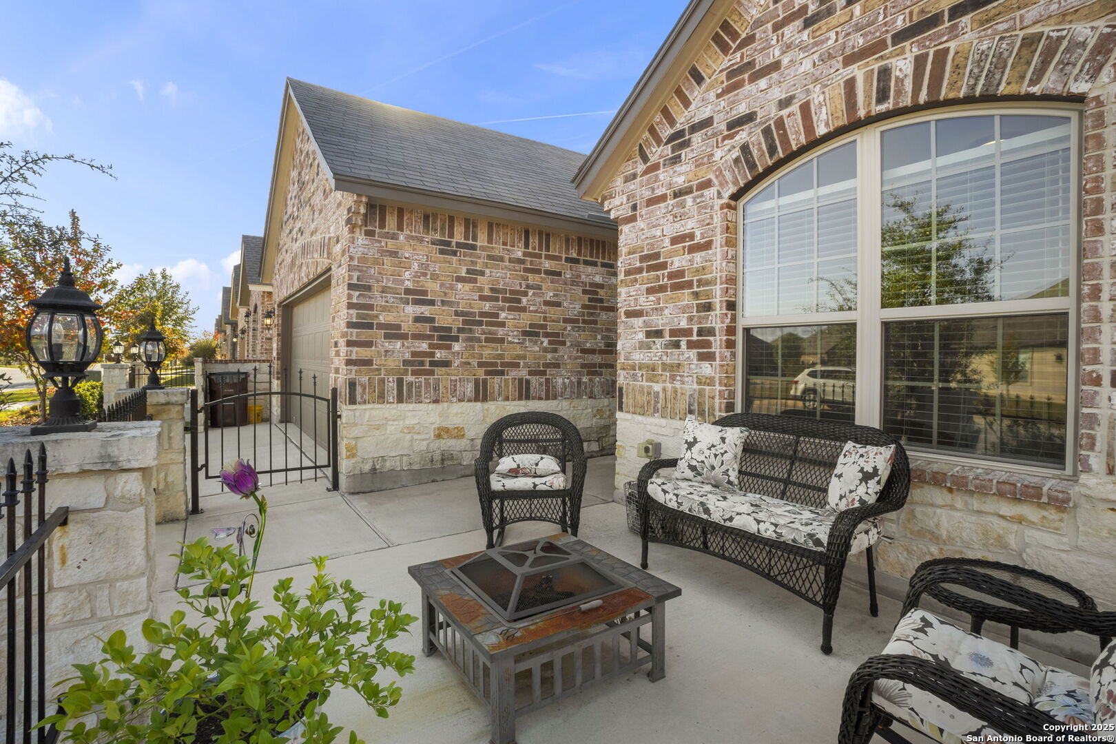 9407 Sundrop Valley San Antonio TX 78254