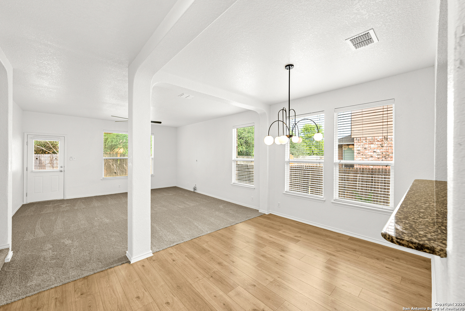 13515 Ashmont Live Oak TX 78233