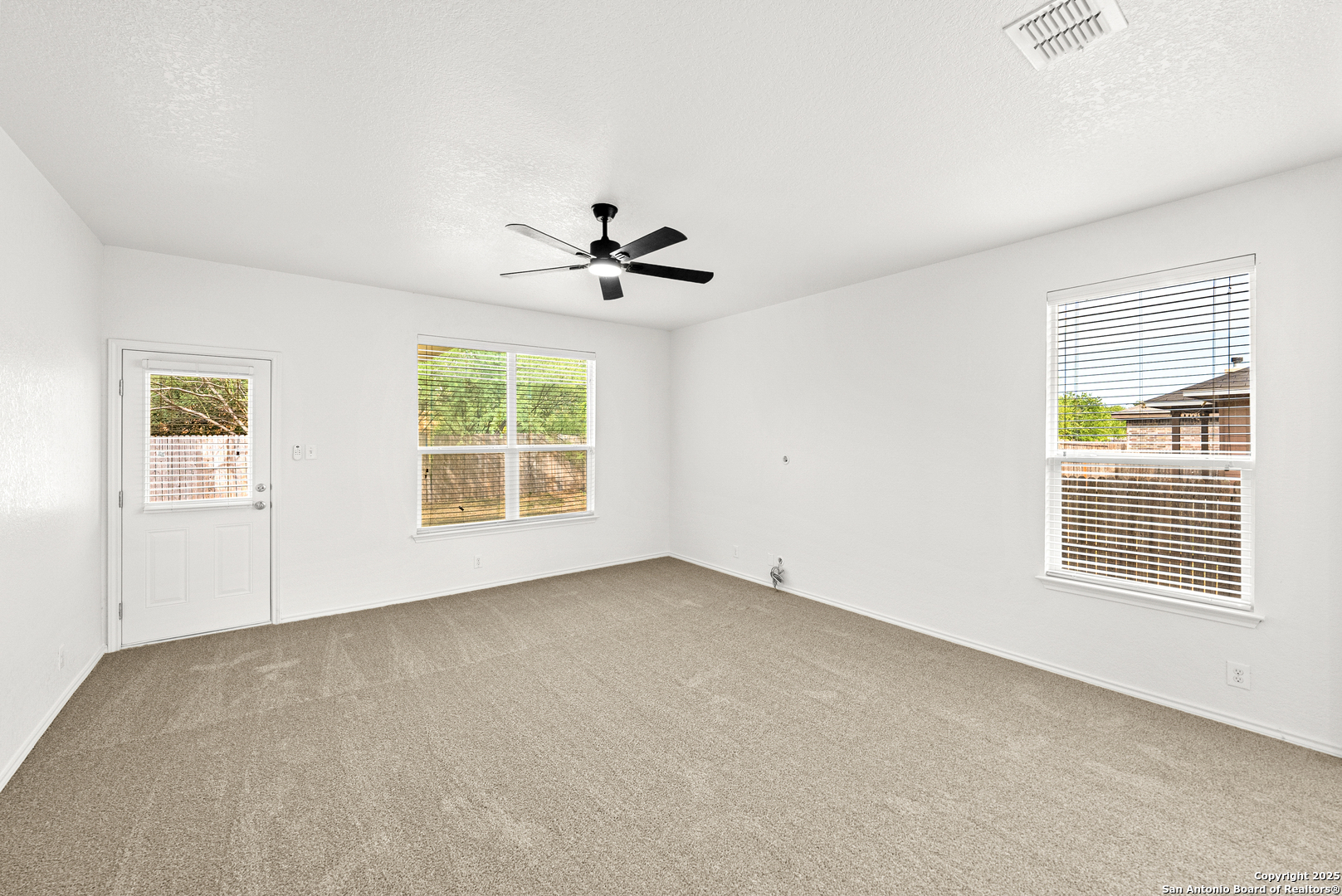 13515 Ashmont Live Oak TX 78233