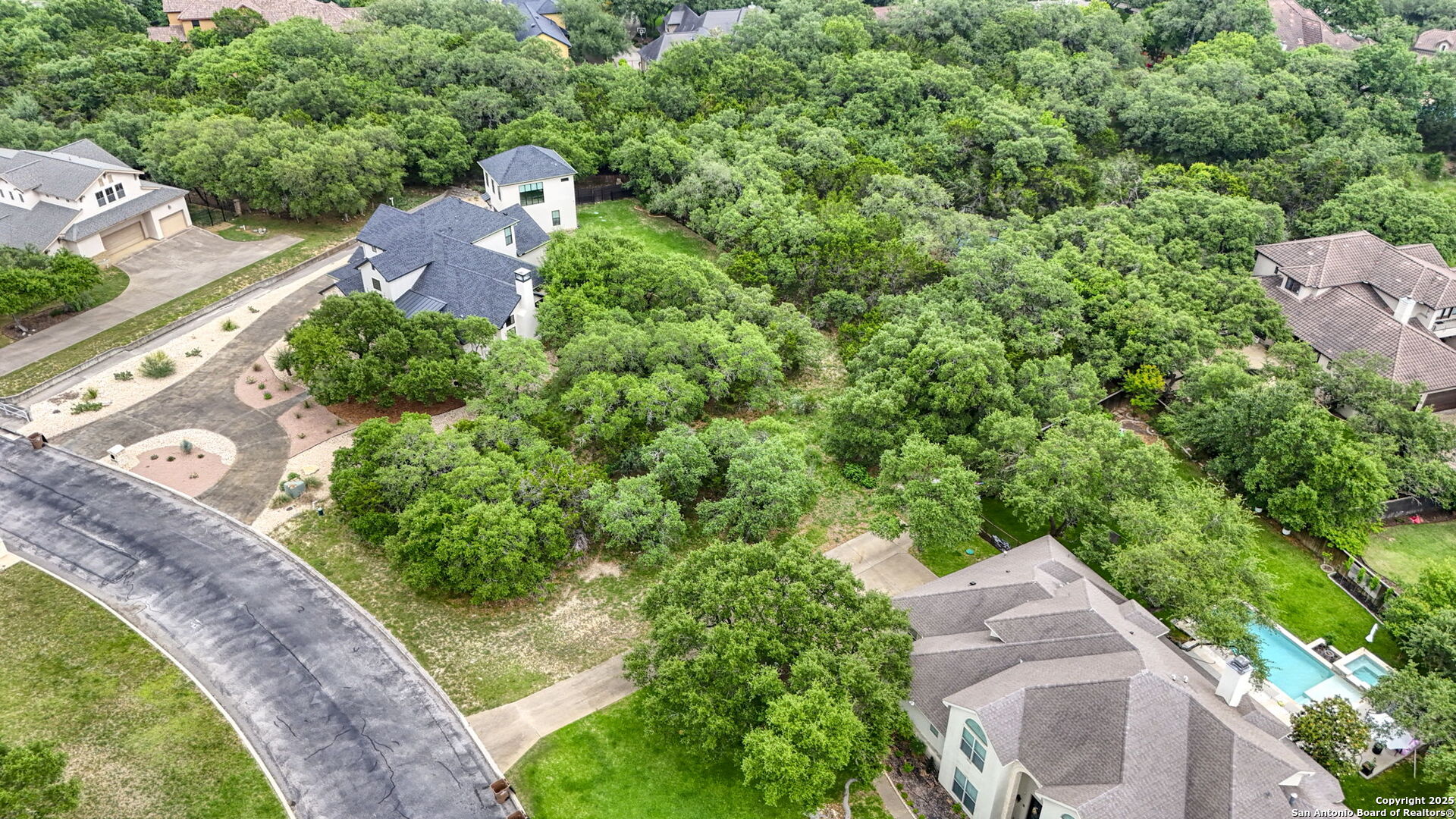 8040 Colonial Woods Boerne TX 78015