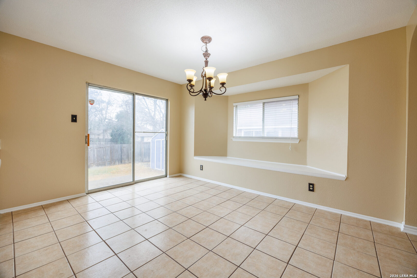 7812 Forest Dream Live Oak TX 78233