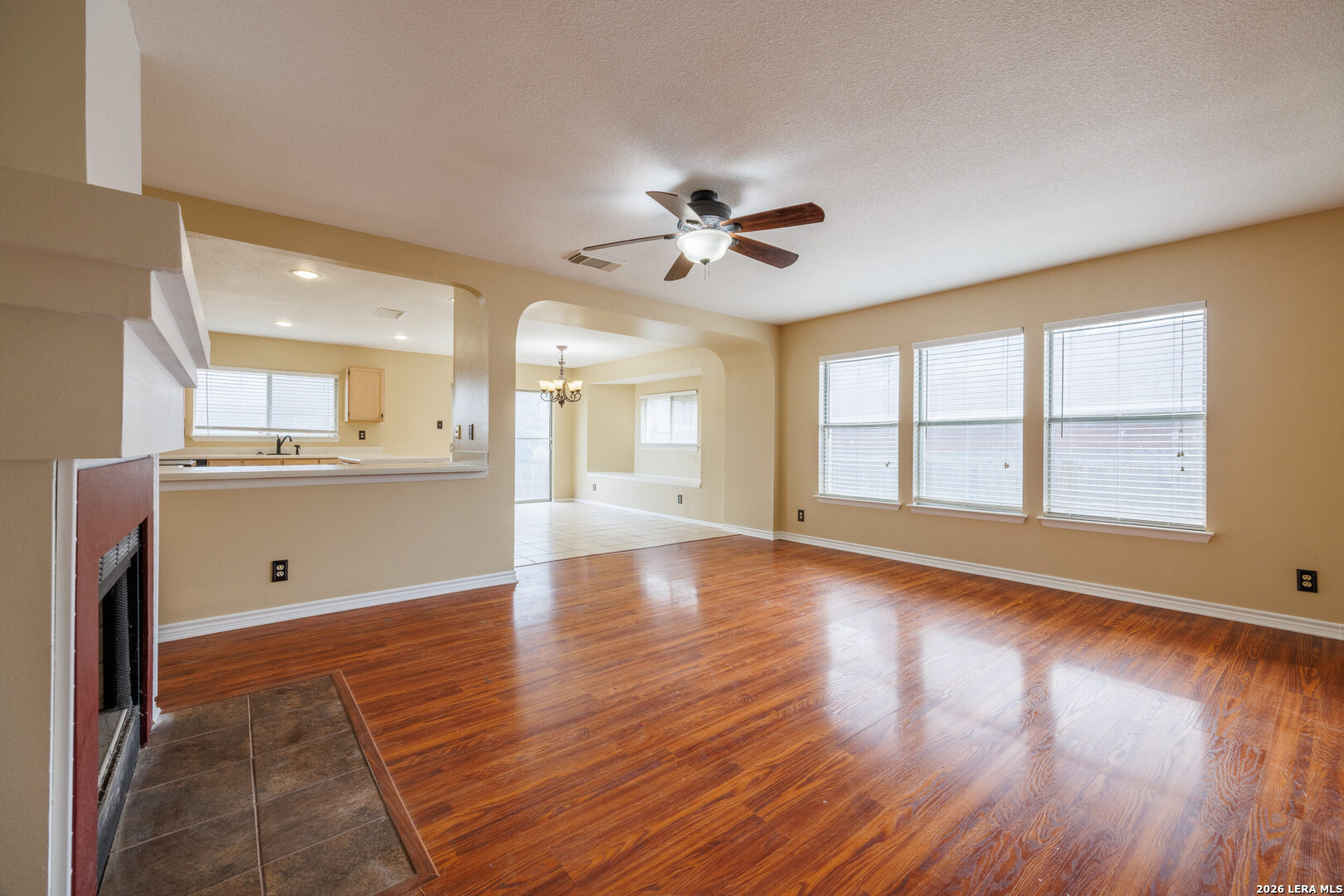7812 Forest Dream Live Oak TX 78233