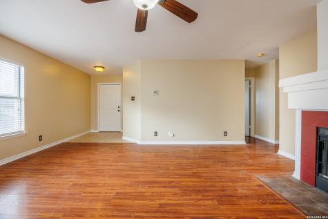 7812 Forest Dream Live Oak TX 78233