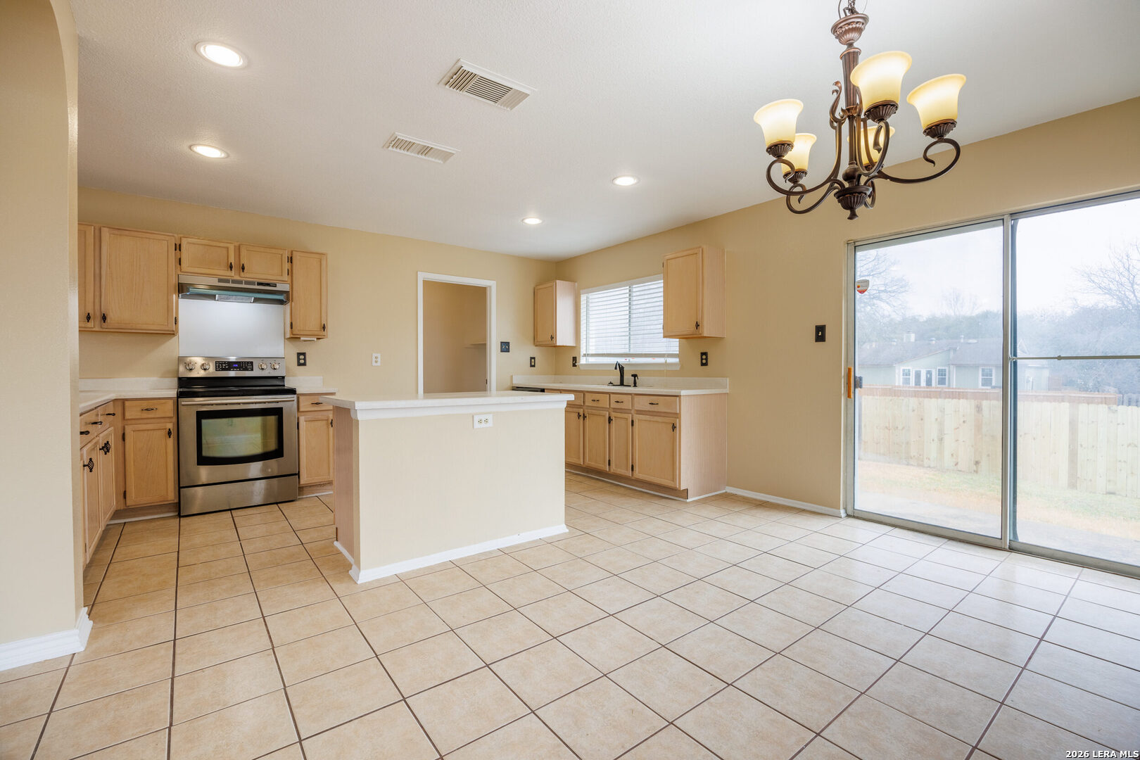 7812 Forest Dream Live Oak TX 78233