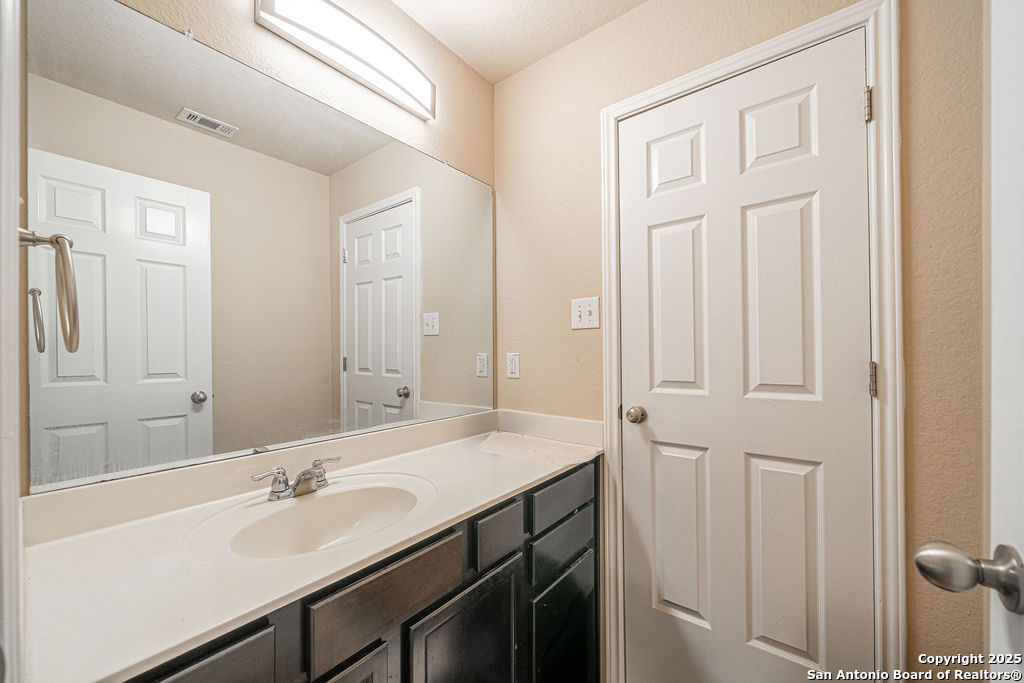5902 Akin Place San Antonio TX 78261