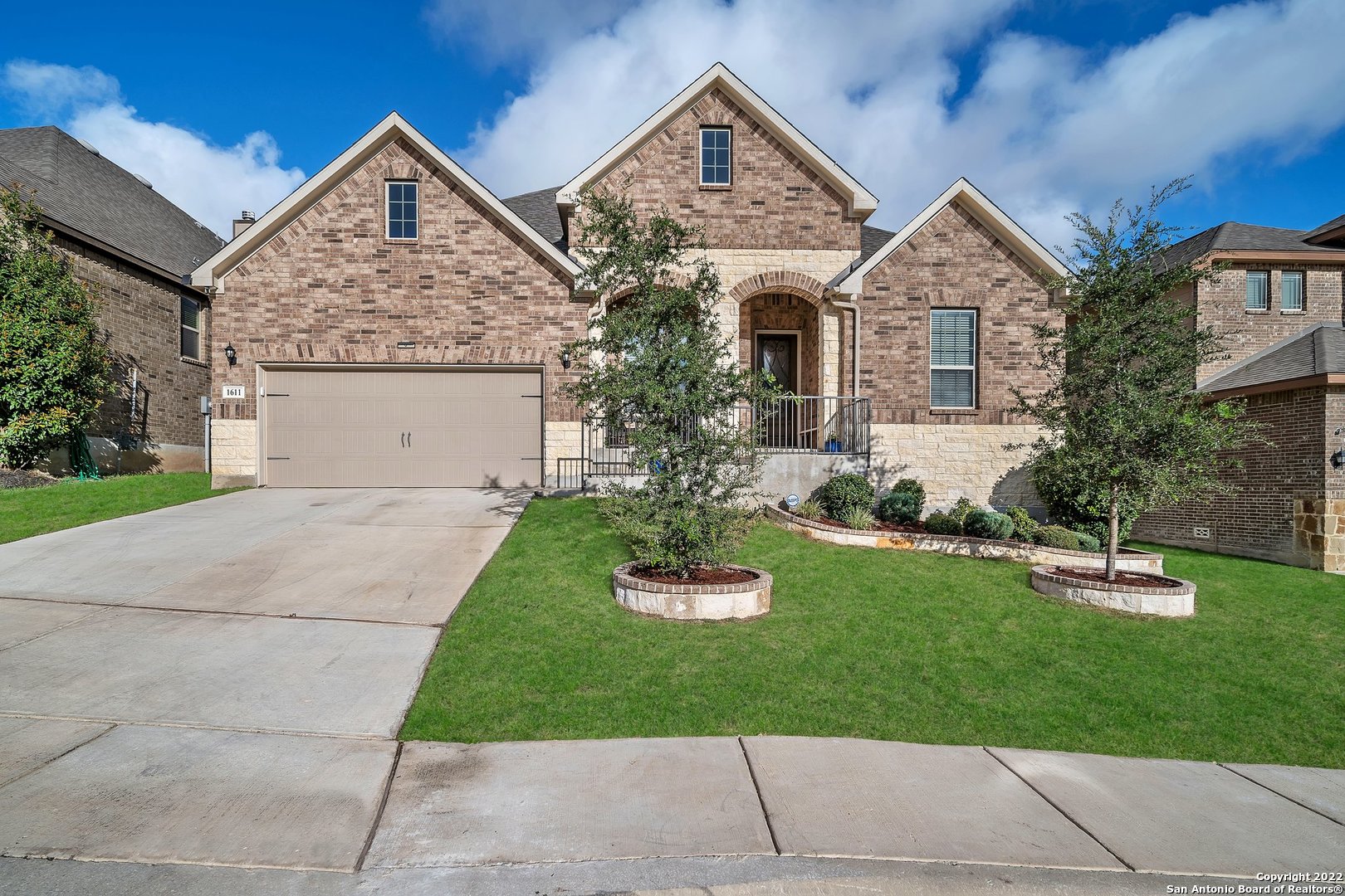 1611 Snowy Owl Drive San Antonio TX 78245