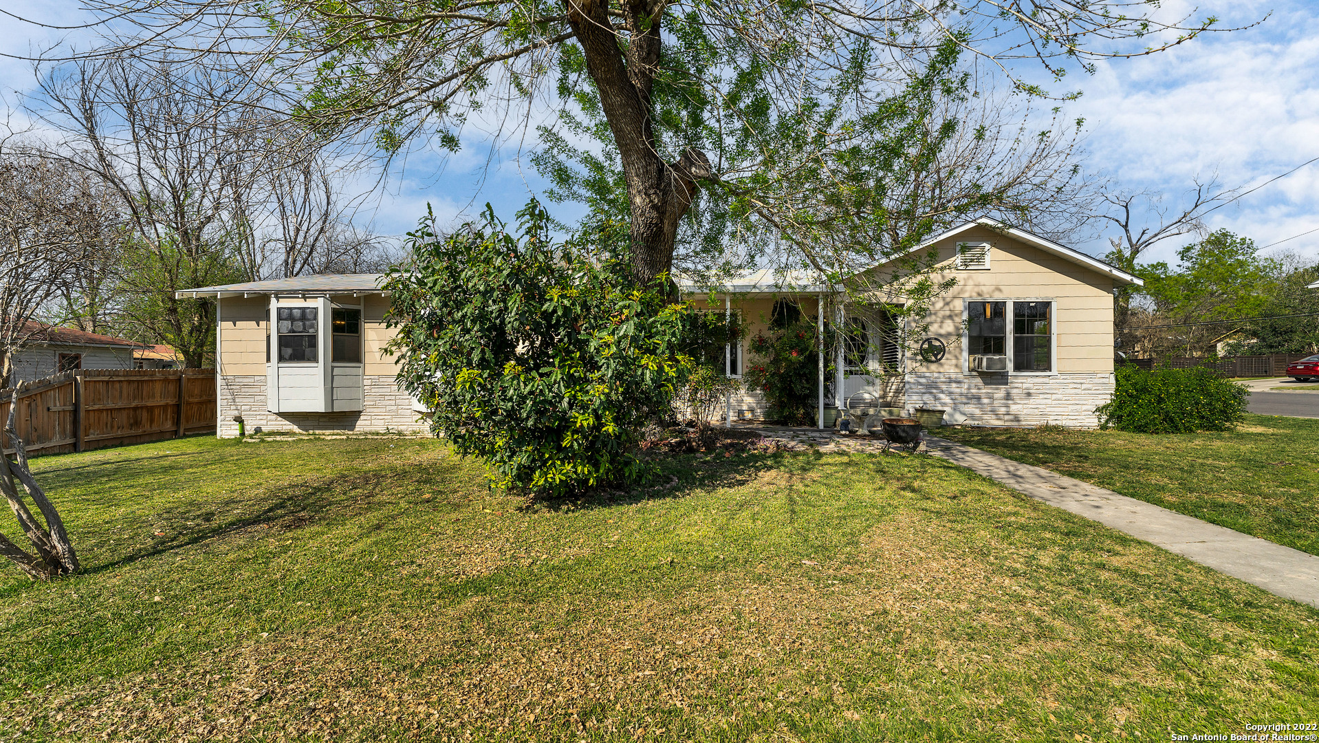 297 S Hackberry Avenue New Braunfels TX 78130
